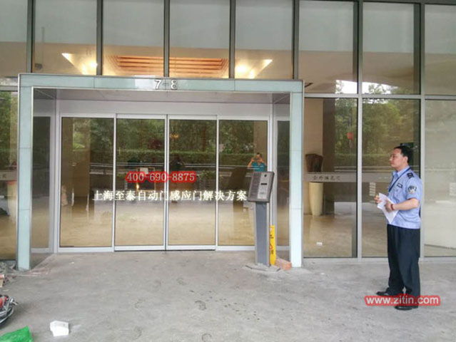 小区电动玻璃感应门